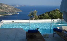 Sunkiss Private Retreat Cottage With Pool